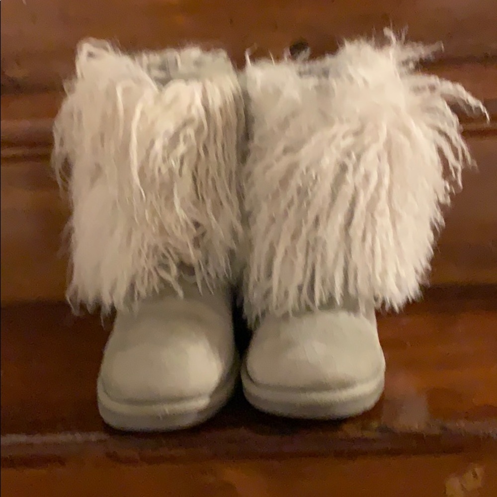 Ugg boots with Mongolian fur-size 8 1/2